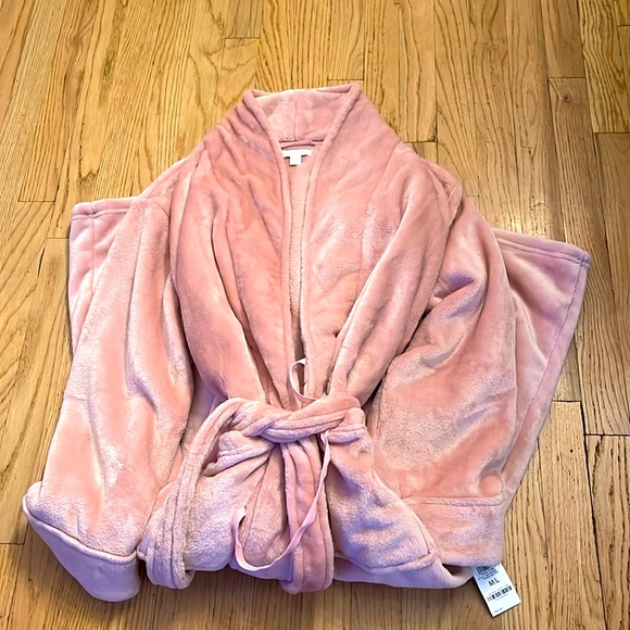 Charter Club Plush Robe - Picture 3 of 6
